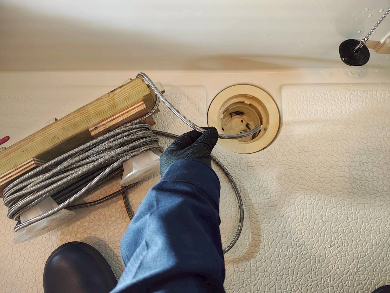 ���C�̔r��